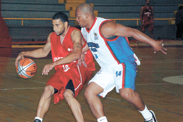 Arrancó la Copa Invitacional de Baloncesto 2012