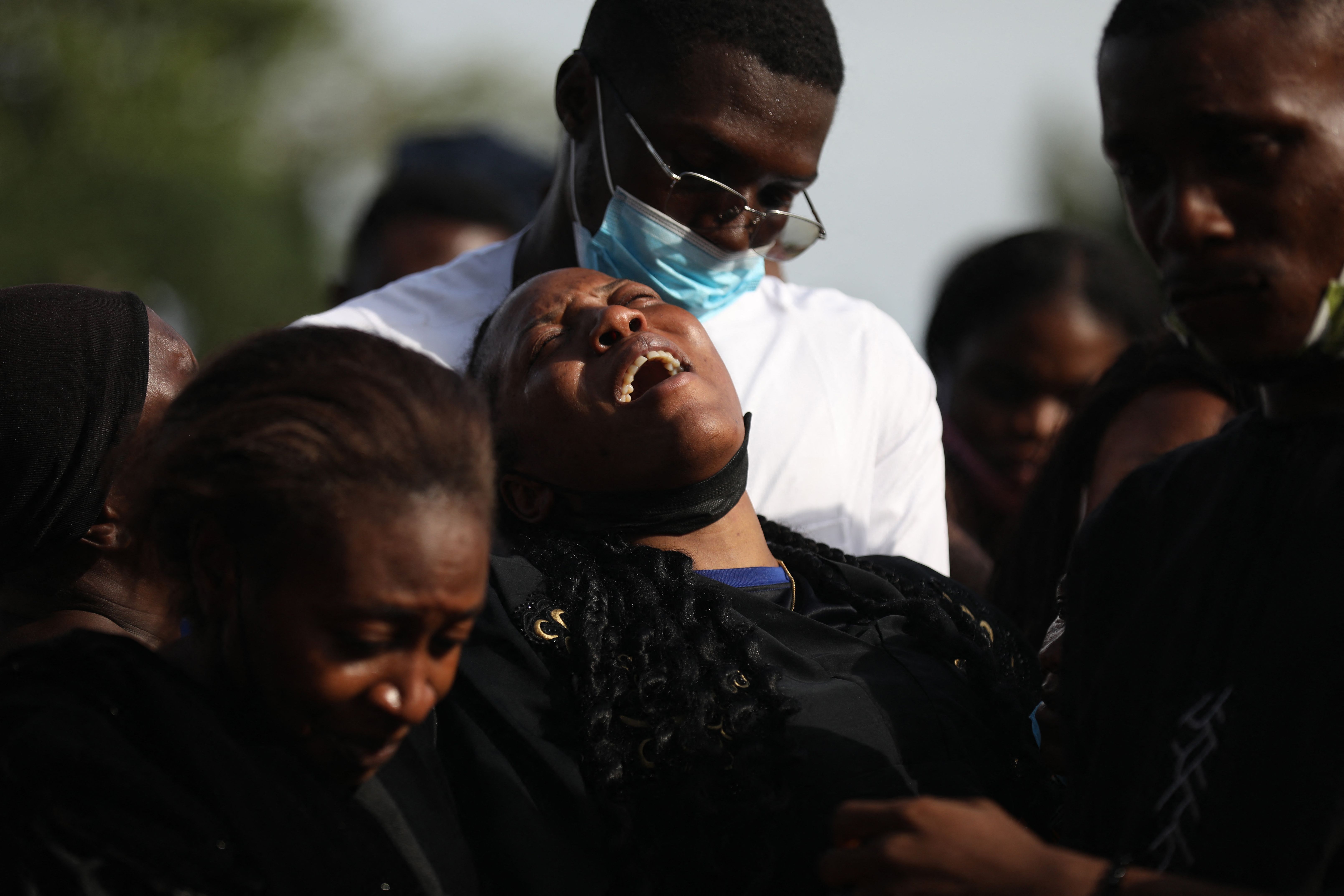 Más de 150 desaparecidos en el naufragio de un barco en Nigeria