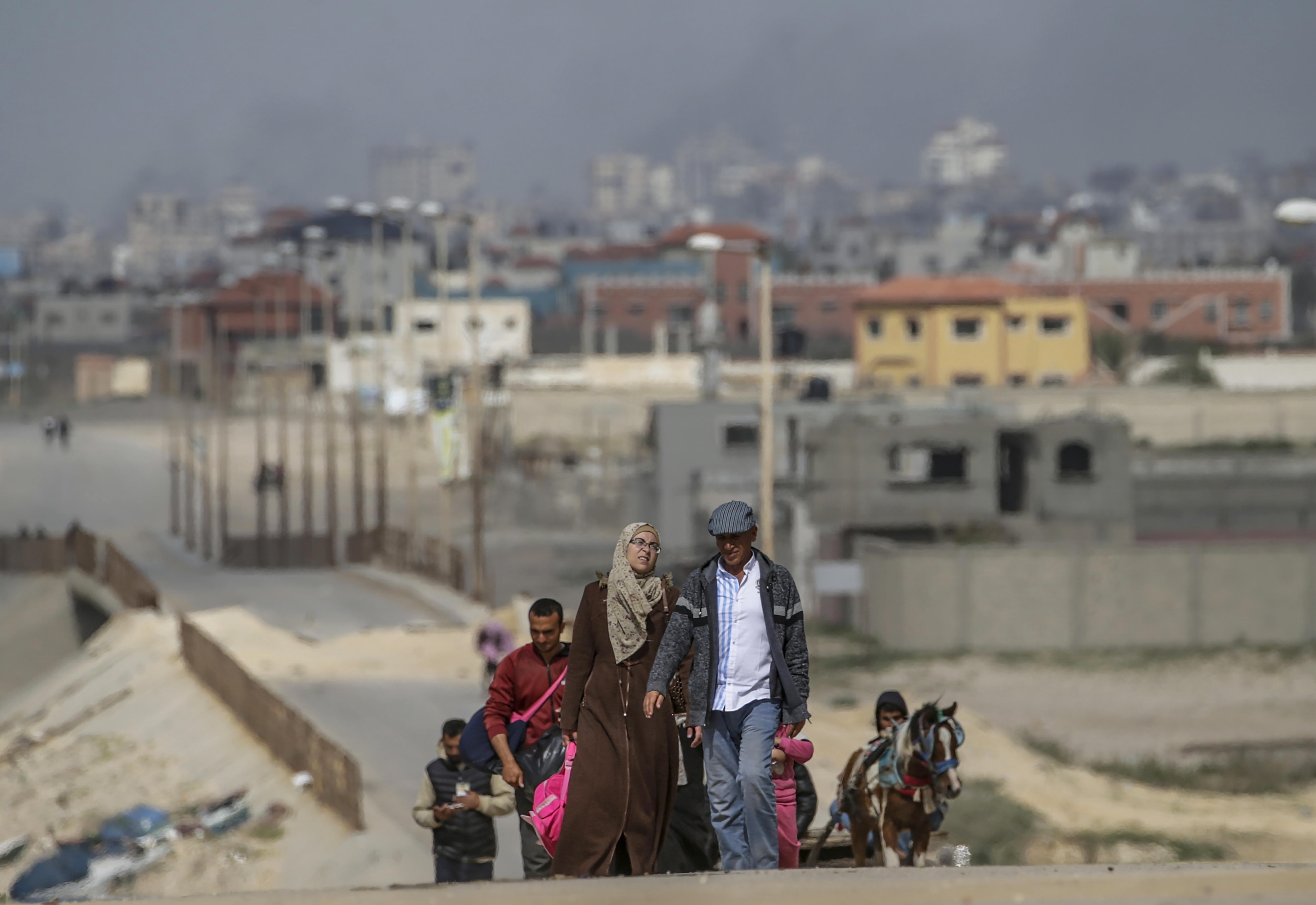 Los líderes de la Unión Europea piden por primera vez un alto al fuego en Gaza