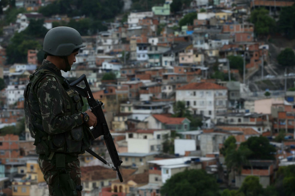 Cayó uno de los narcotraficantes más buscados de Río en operación con apoyo militar
