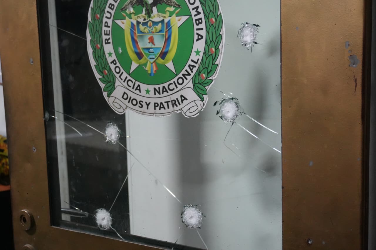 Atentado en CAI Santo Domingo Bogotá: ofrecen $20 millones por información clave