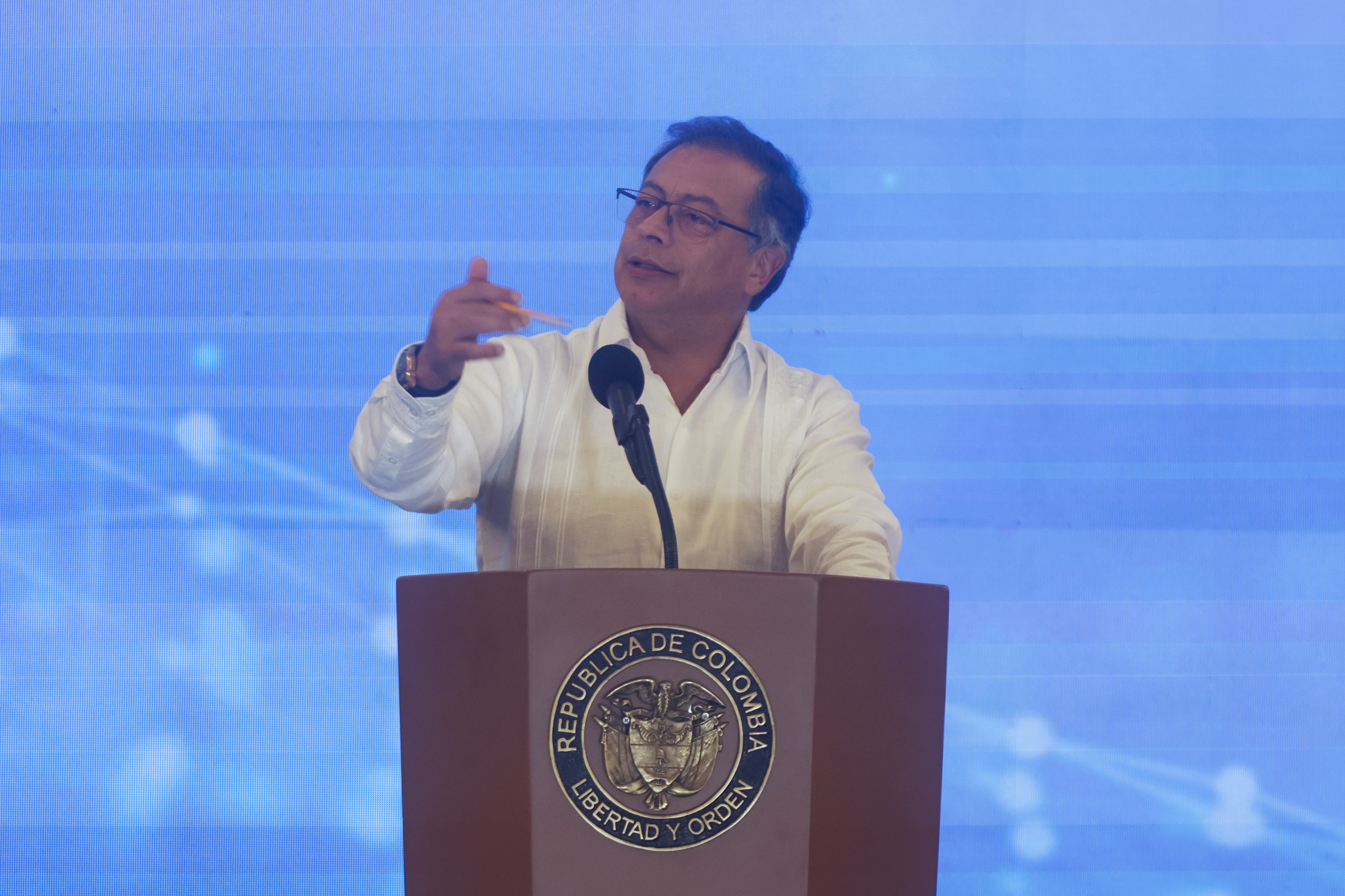 La desaprobación del presidente Gustavo Petro se ubicó en el 66%: Invamer Poll