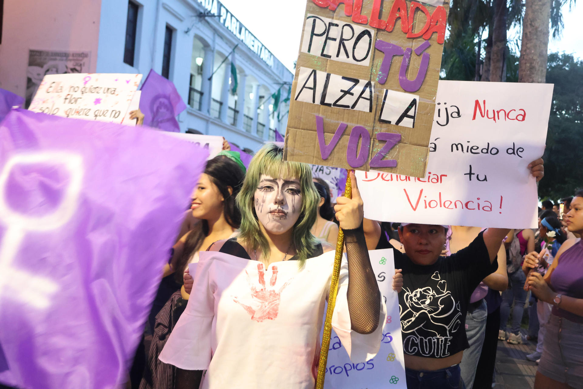 Condenan a 43 años a hombre por feminicidio en Barranquilla: sigue prófugo