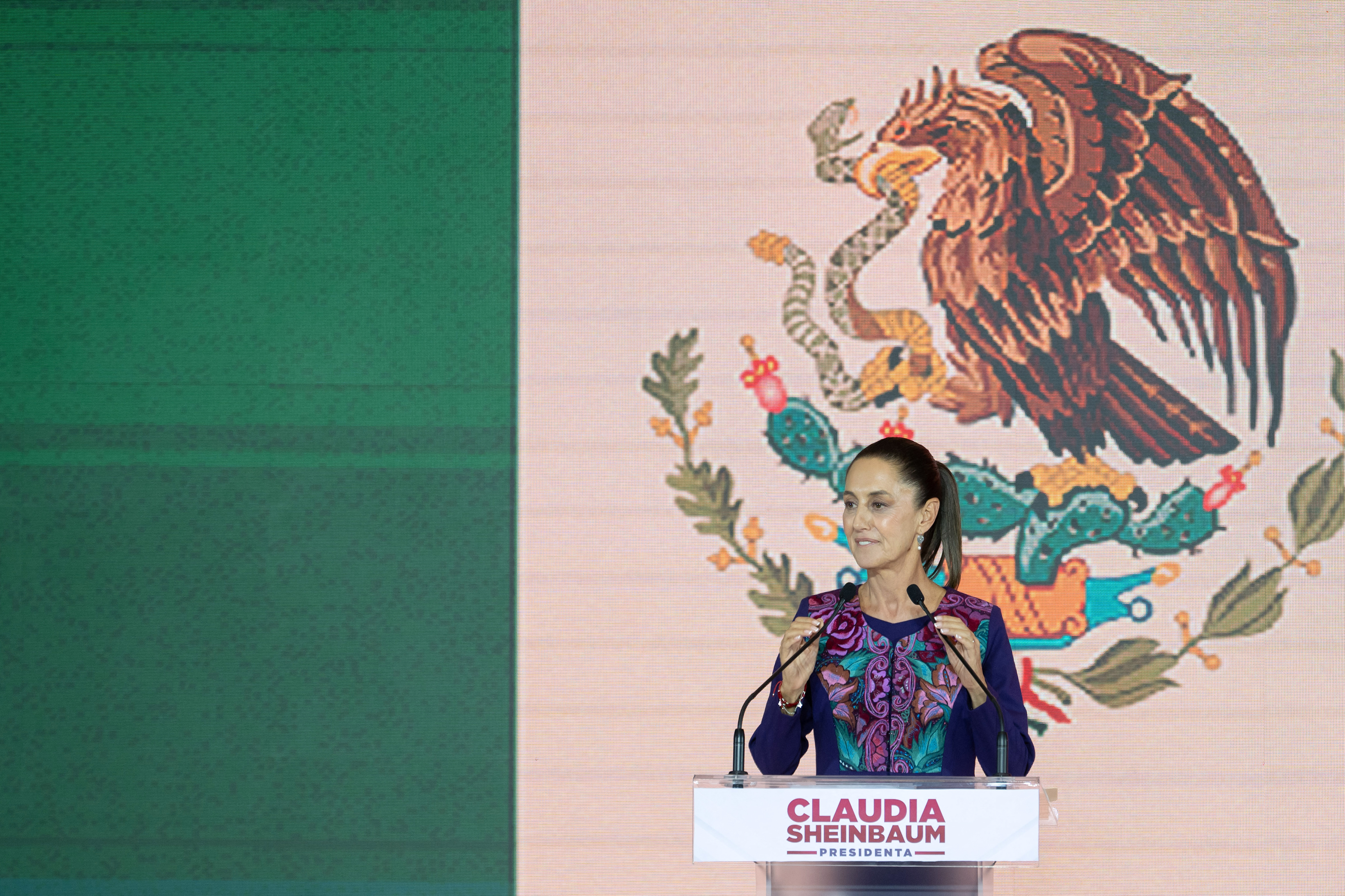Claudia Sheinbaum celebra su victoria, dada por los resultados oficiales preliminares.
