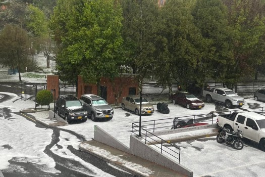 Así se vivió la impresionante granizada en Bogotá