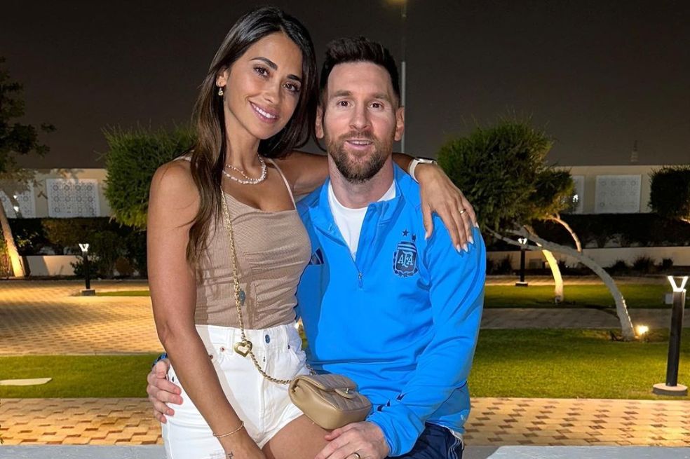 Messi y Antonela fueron captados por la ‘kisscam’ de Coldplay. Así reaccionaron