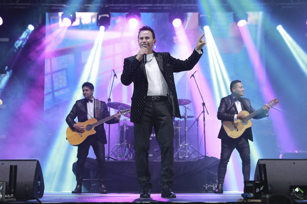 Jhonny Rivera y Jenny López hablaron sobre cómo manejan los celos