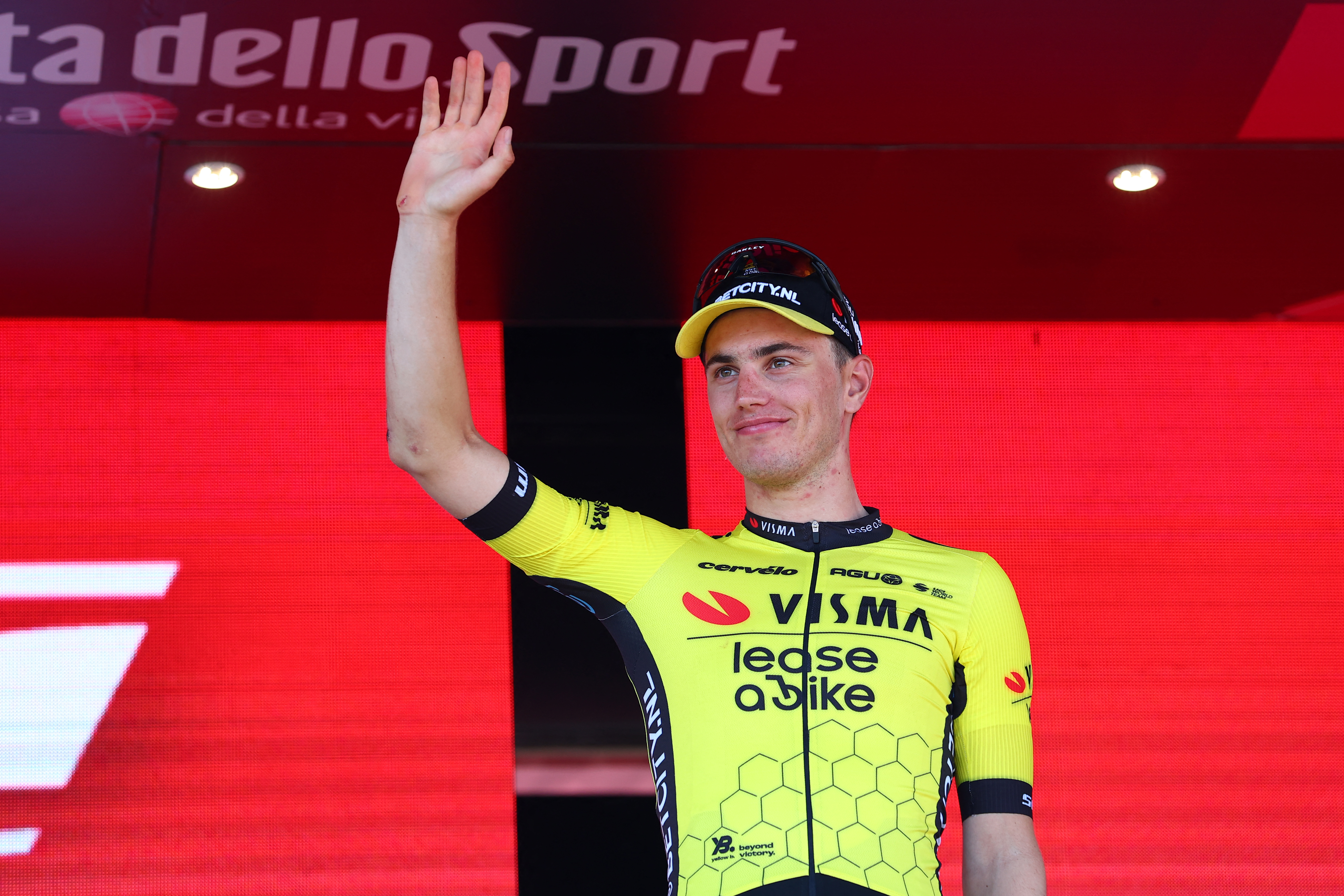 Kooij abandonó el Giro dos días después de su victoria de etapa: ¿por qué?