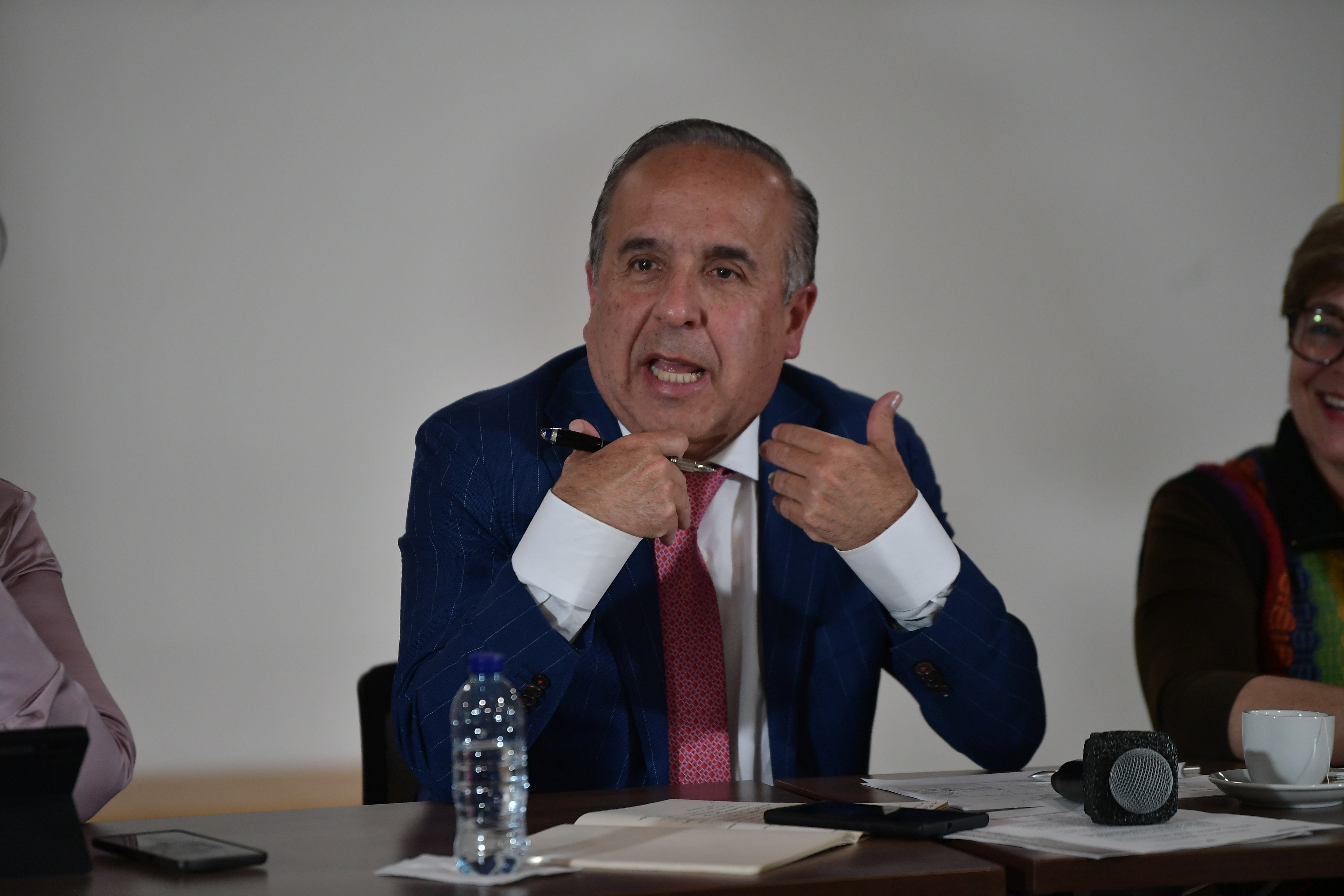 Los conflictos de intereses del ministro de Transporte