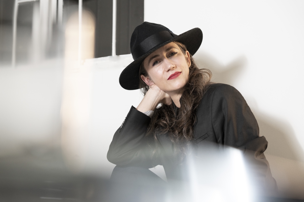 Laura Villegas dice que estuvo muy pegada a la radio en los años 90 durante su etapa de adolescencia. / Cortesía