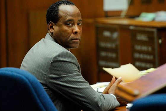 Detective recuerda por qué sospechó de Murray en caso Michael Jackson