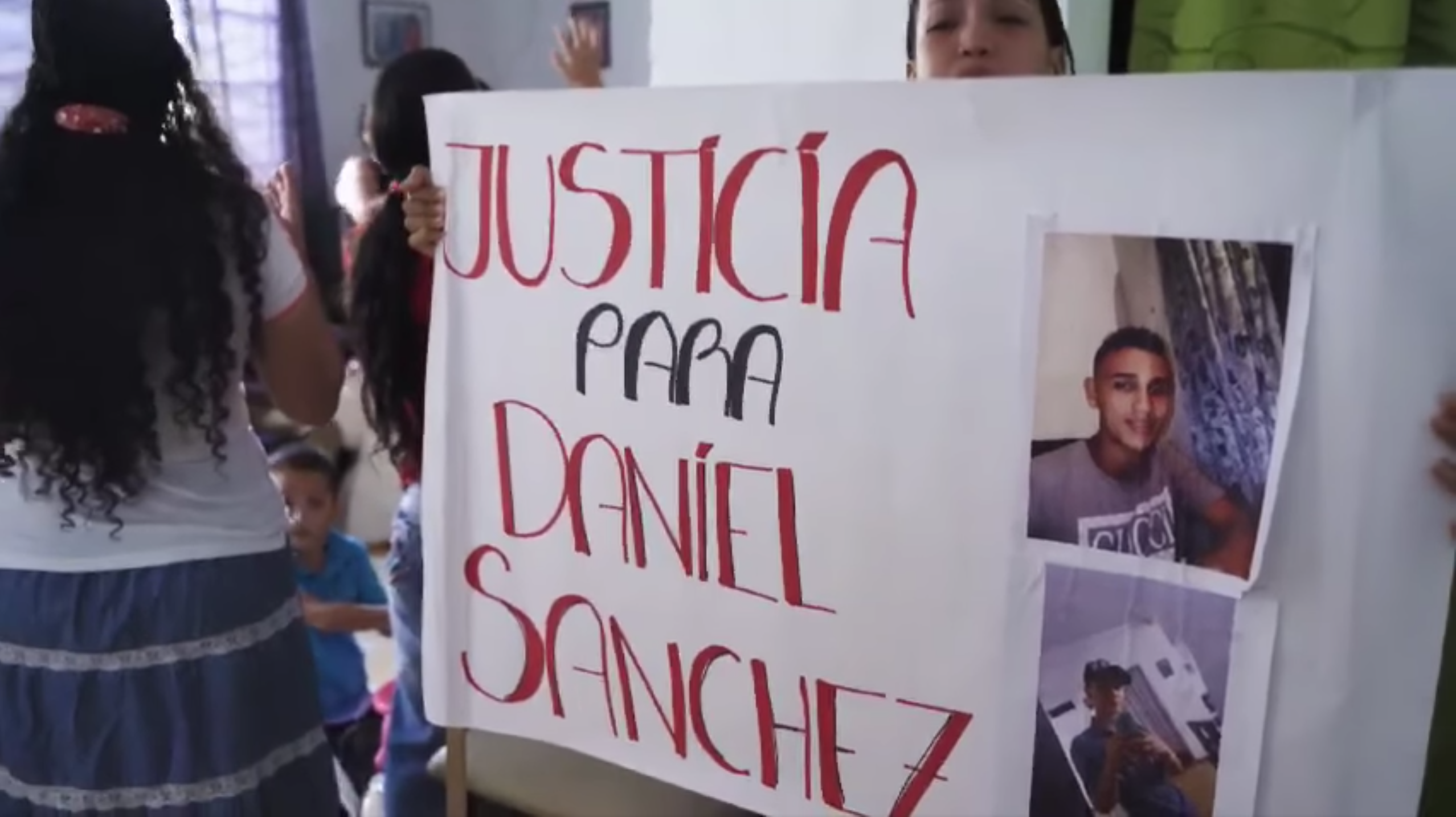 Medicina Legal no encontró golpes en el cuerpo de joven que murió quemado en Cali