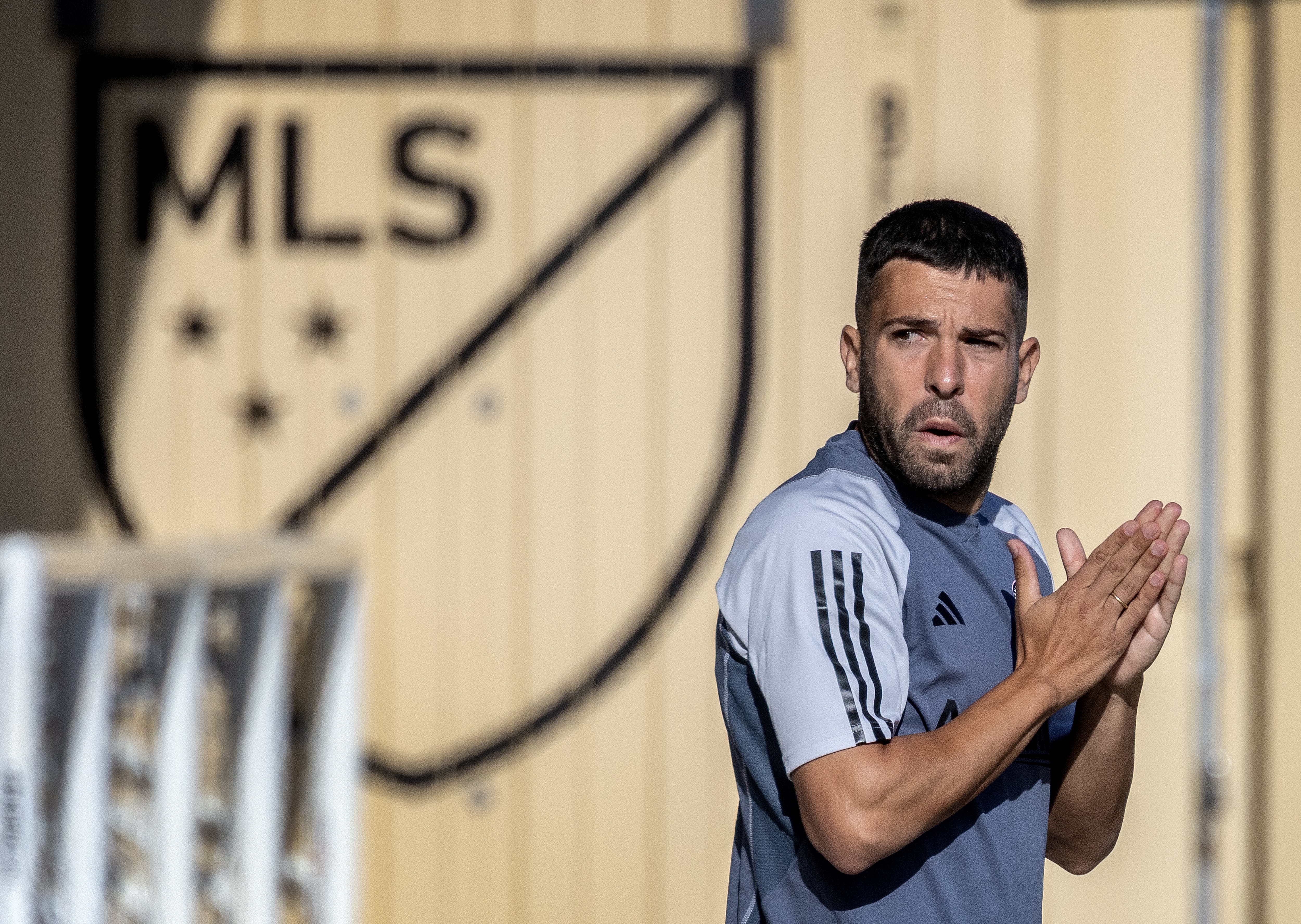 “Tenía ofertas de más dinero, pero quería sentirme importante”: Jordi Alba