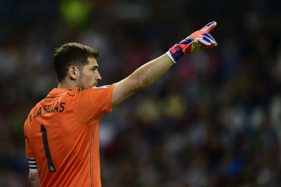 Iker Casillas debutó en Liga de Campeones hace 16 años