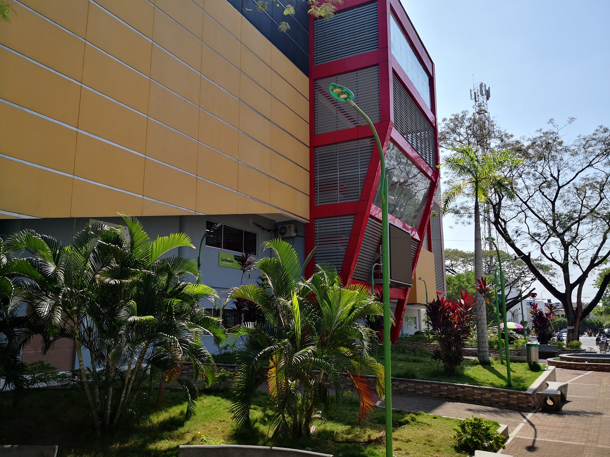 Polémica en Caucasia: embargaron el palacio municipal por deuda con Corantioquia