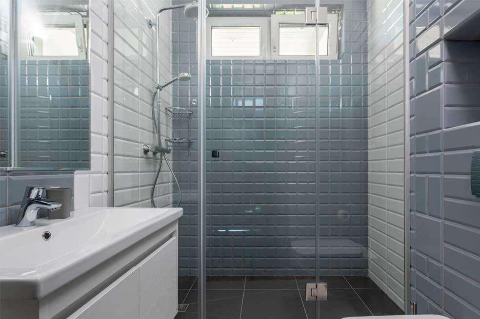 Así te puedes dar cuenta de si limpiaste mal el baño en tu hogar