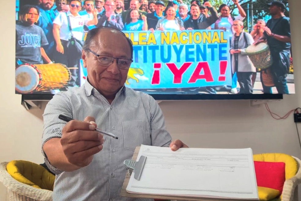 “Tampoco se contempla la reelección”: líder del comité constituyente habla sobre Petro