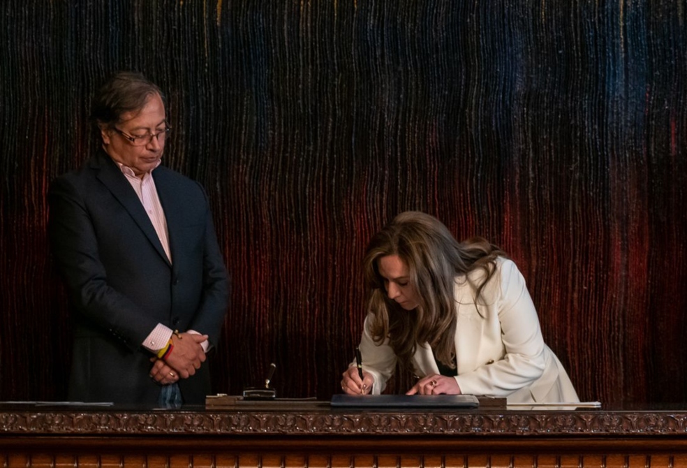 Petro posesionó a Sandra Urrutia como ministra de las TIC: ¿cuáles son sus retos?