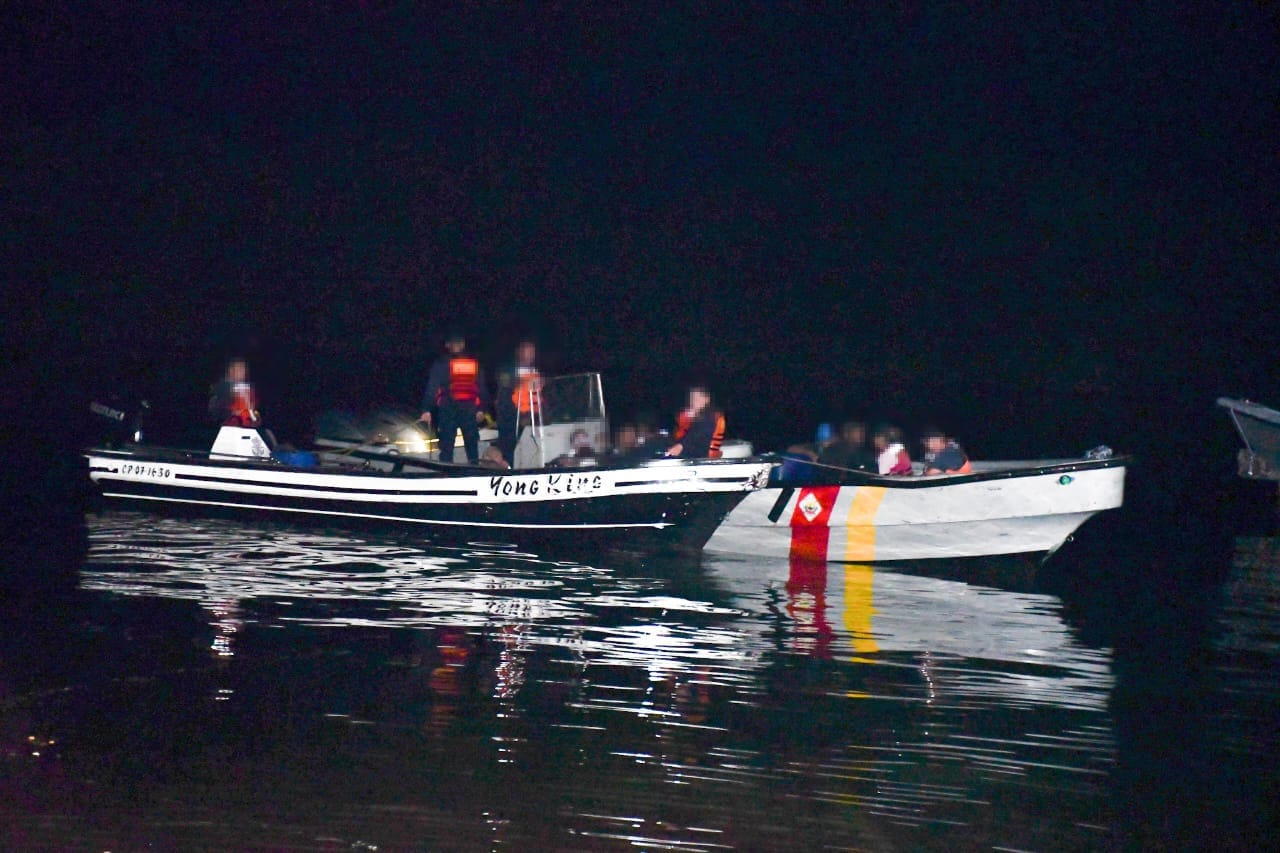 Rescataron a 16 migrantes, entre ellos cuatro niños, en aguas de San Andrés