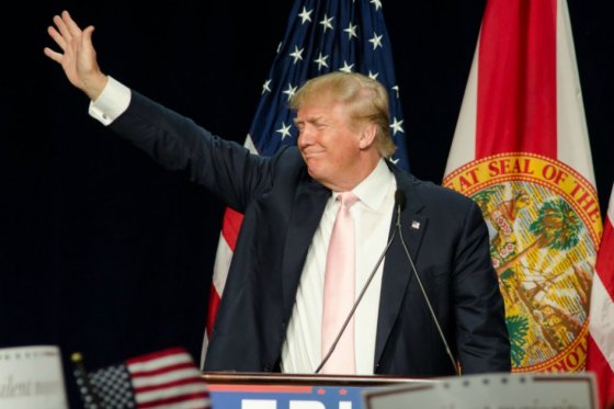 Trump goza de «excelente salud física», afirma su médico