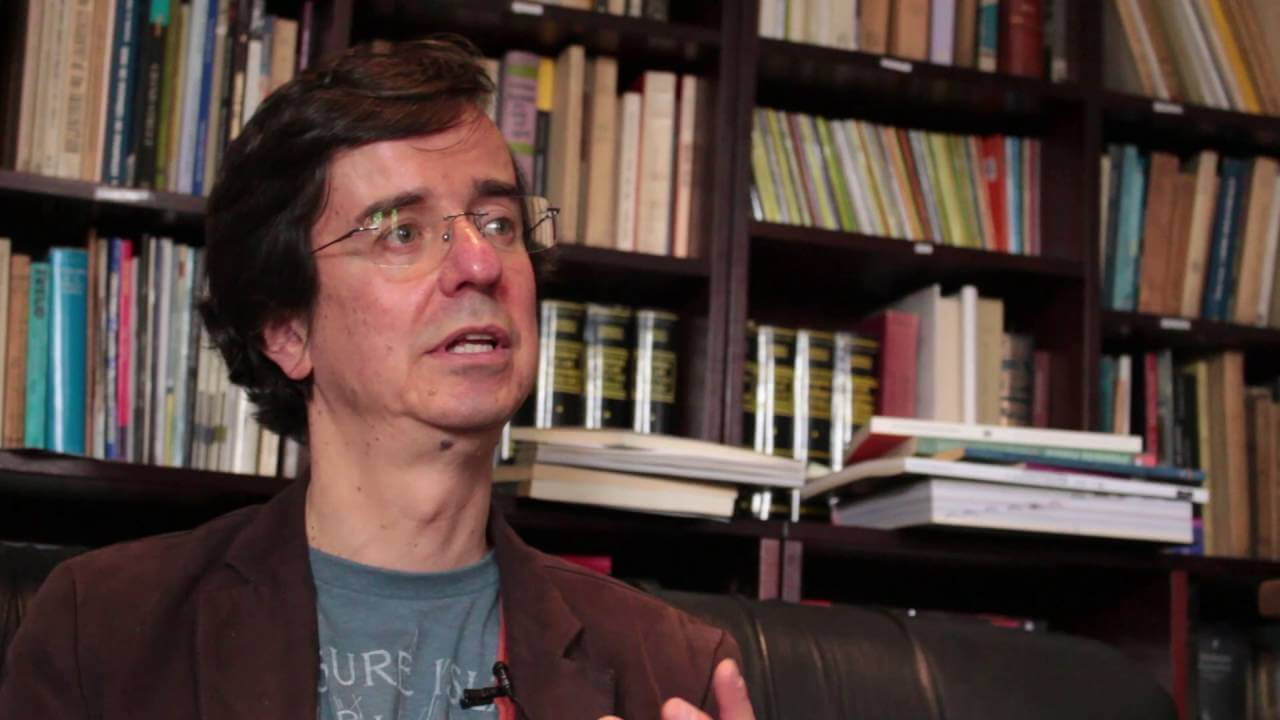 "Los elogios de la tribu", o las vísceras de la literatura