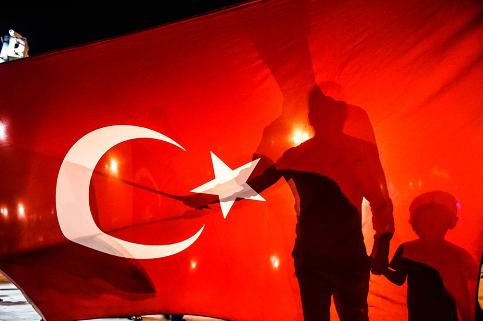 Erdogan decreta el arresto del militar que era su asistente personal