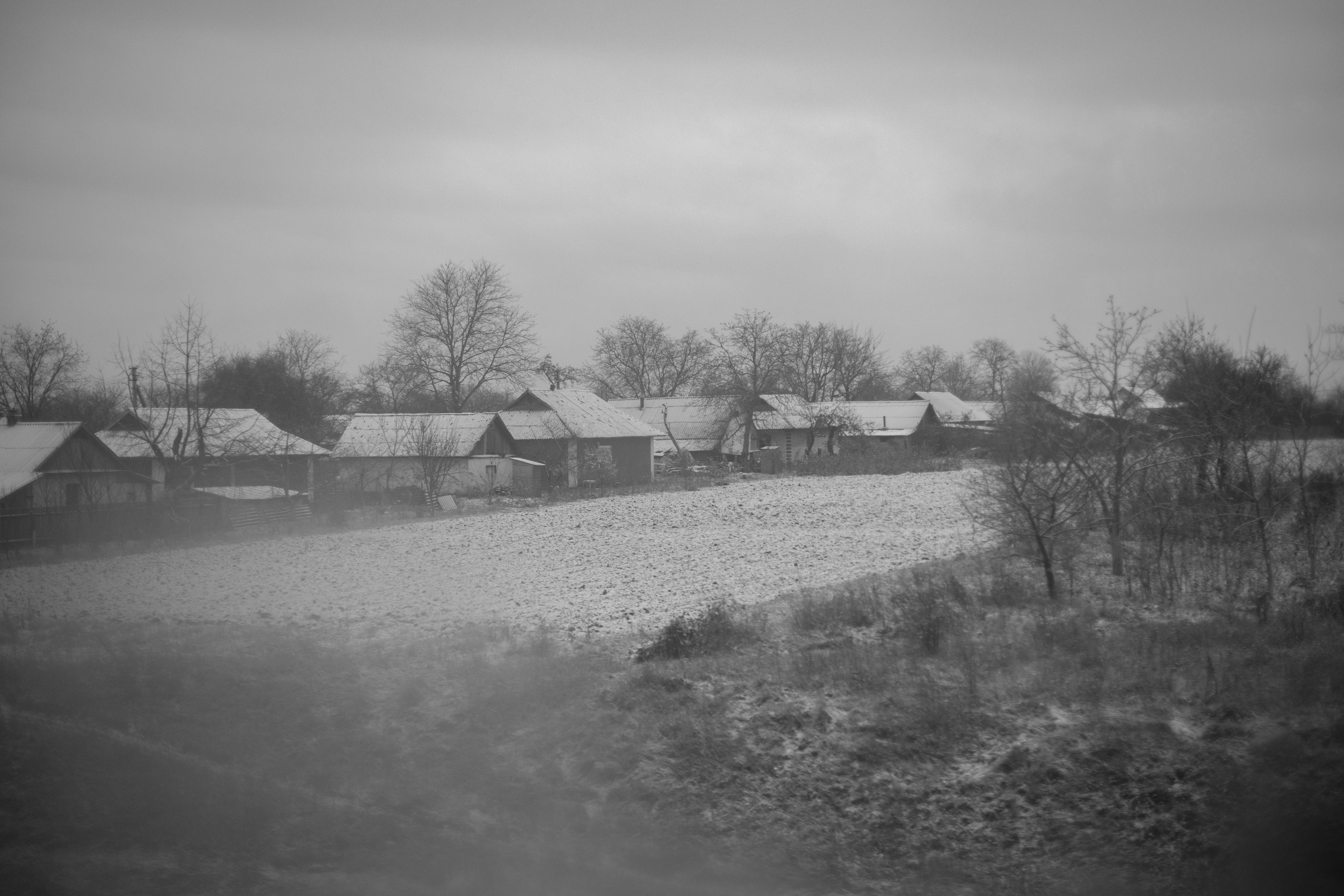 En Ucrania, una tumba de nieve