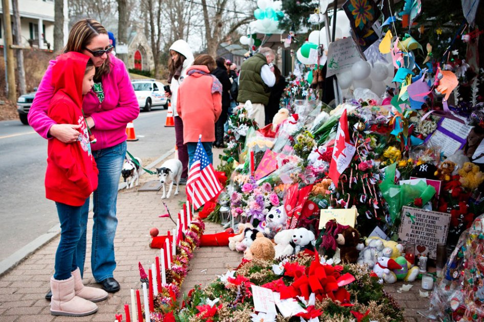 Lluvia de donaciones tras masacre de Connecticut