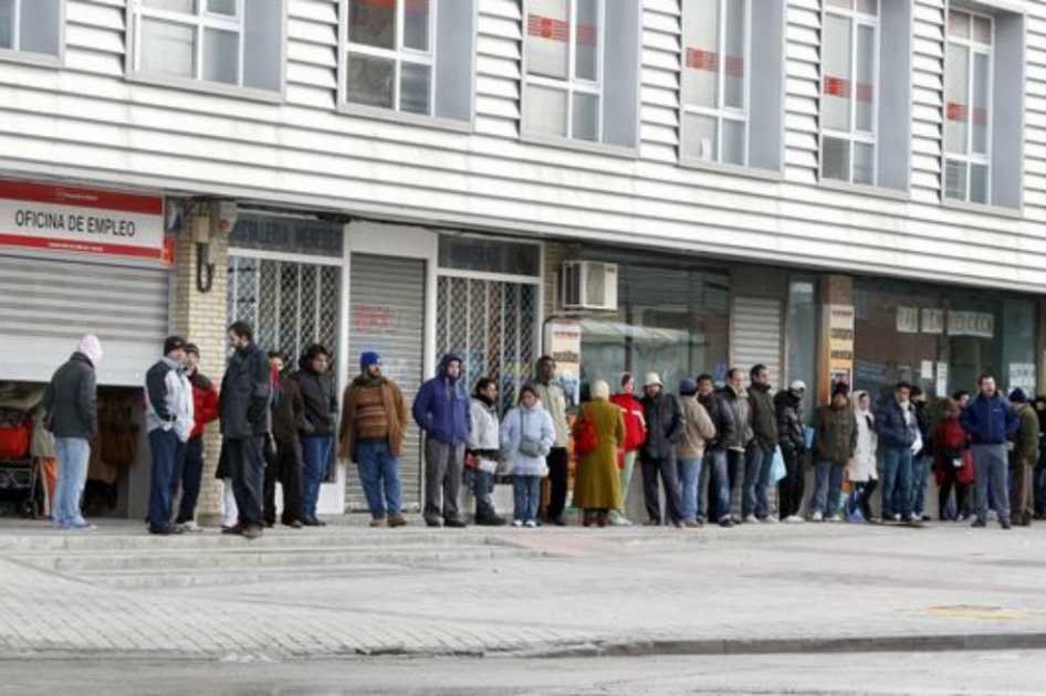 Francia registró nuevo récord de desempleo: 3,59 millones no tienen trabajo
