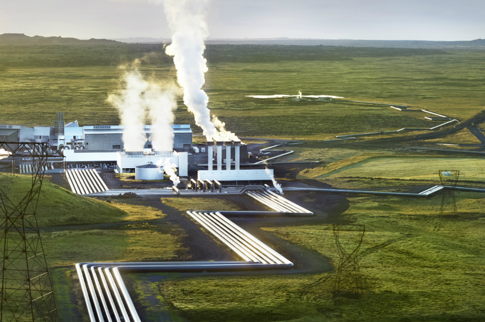 Una mano al medio ambiente, el dióxido de carbono convertido en piedra