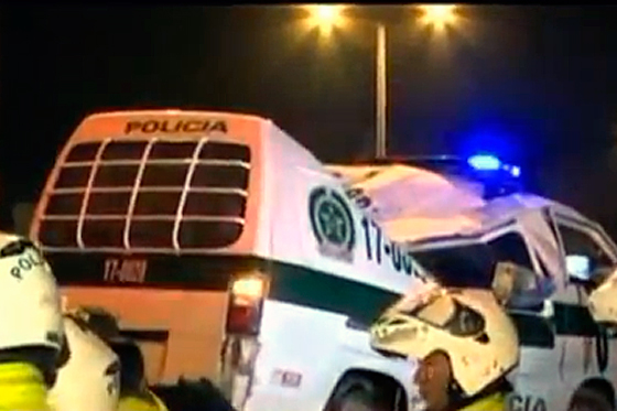 Imprudencia de policía habría provocado terrible accidente de tránsito