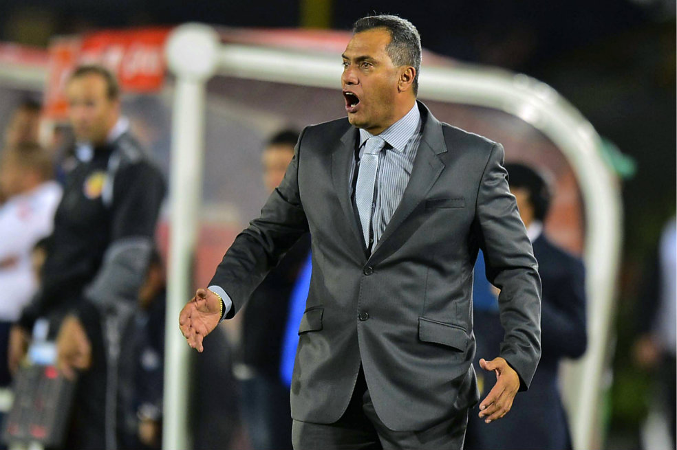 La defensa del técnico Hernán Torres
