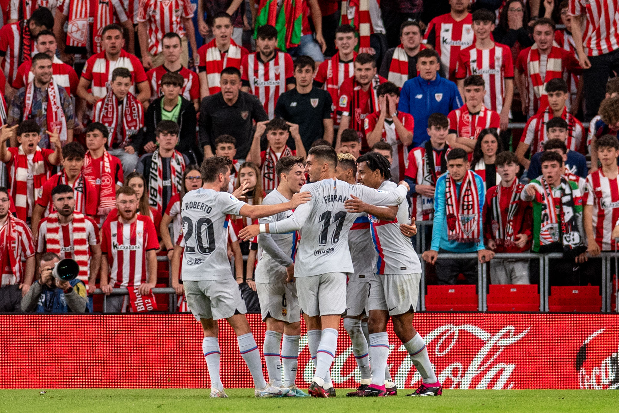 Barcelona derrotó a Bilbao y sigue líder de LaLiga