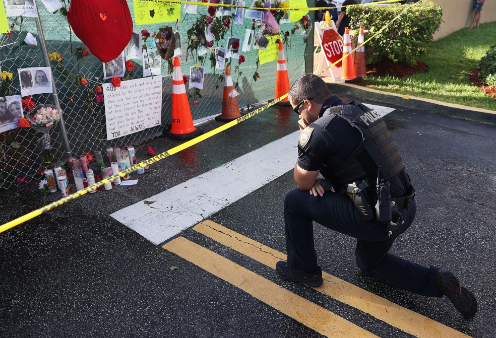 Derrumbe edificio en Miami visita Biden