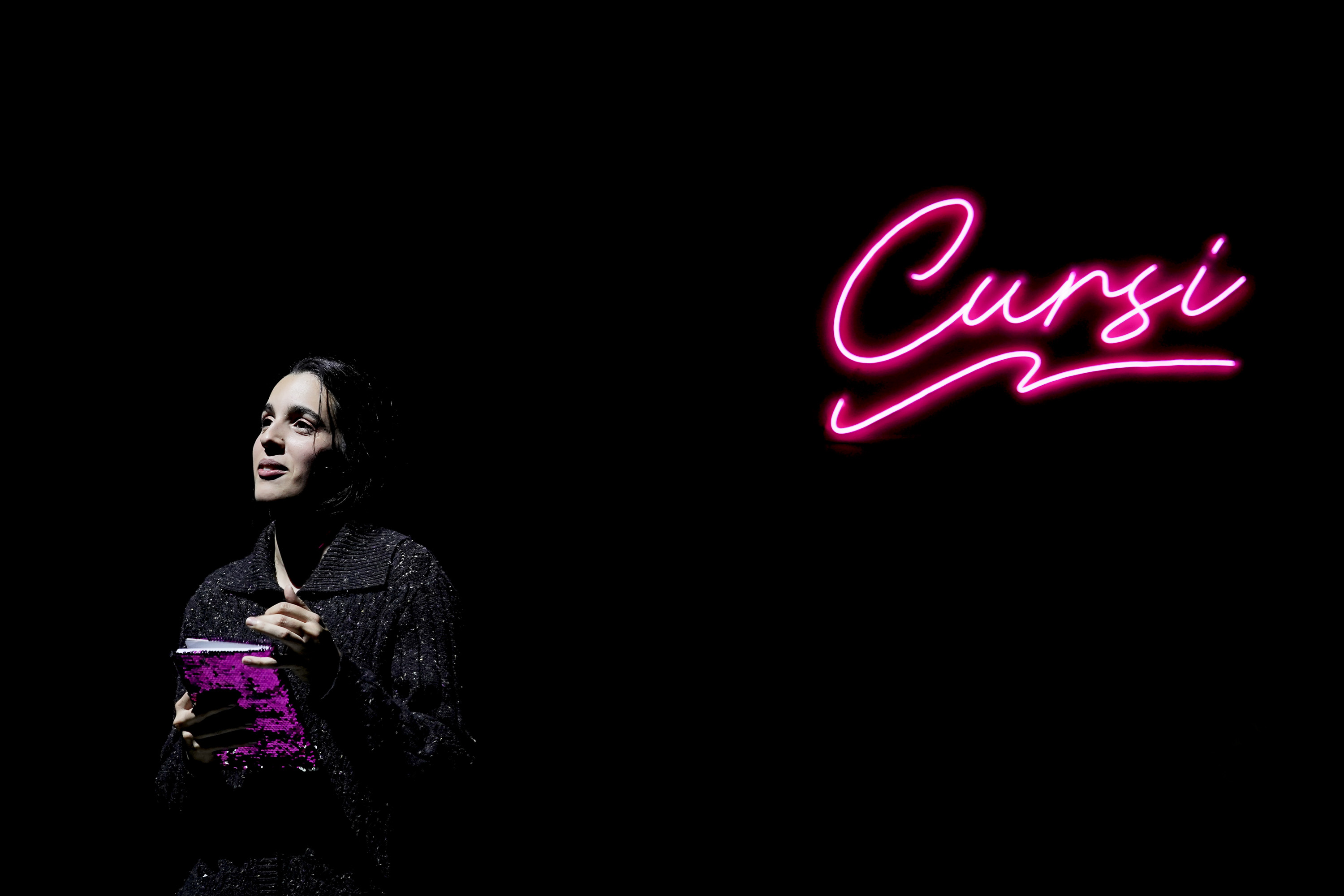 Llega la obra “Cursi”, una alegoría al exceso de la emocionalidad humana
