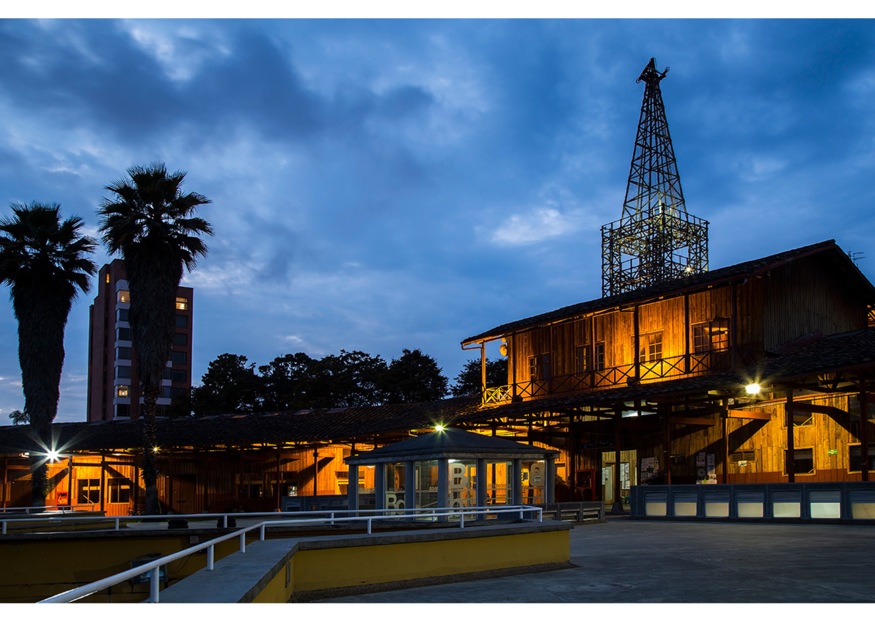 Max Ojeda ganó el Premio Nacional de Arquitectura 2012 en el área de patrimonio, por la restauración del Teatro Colón.