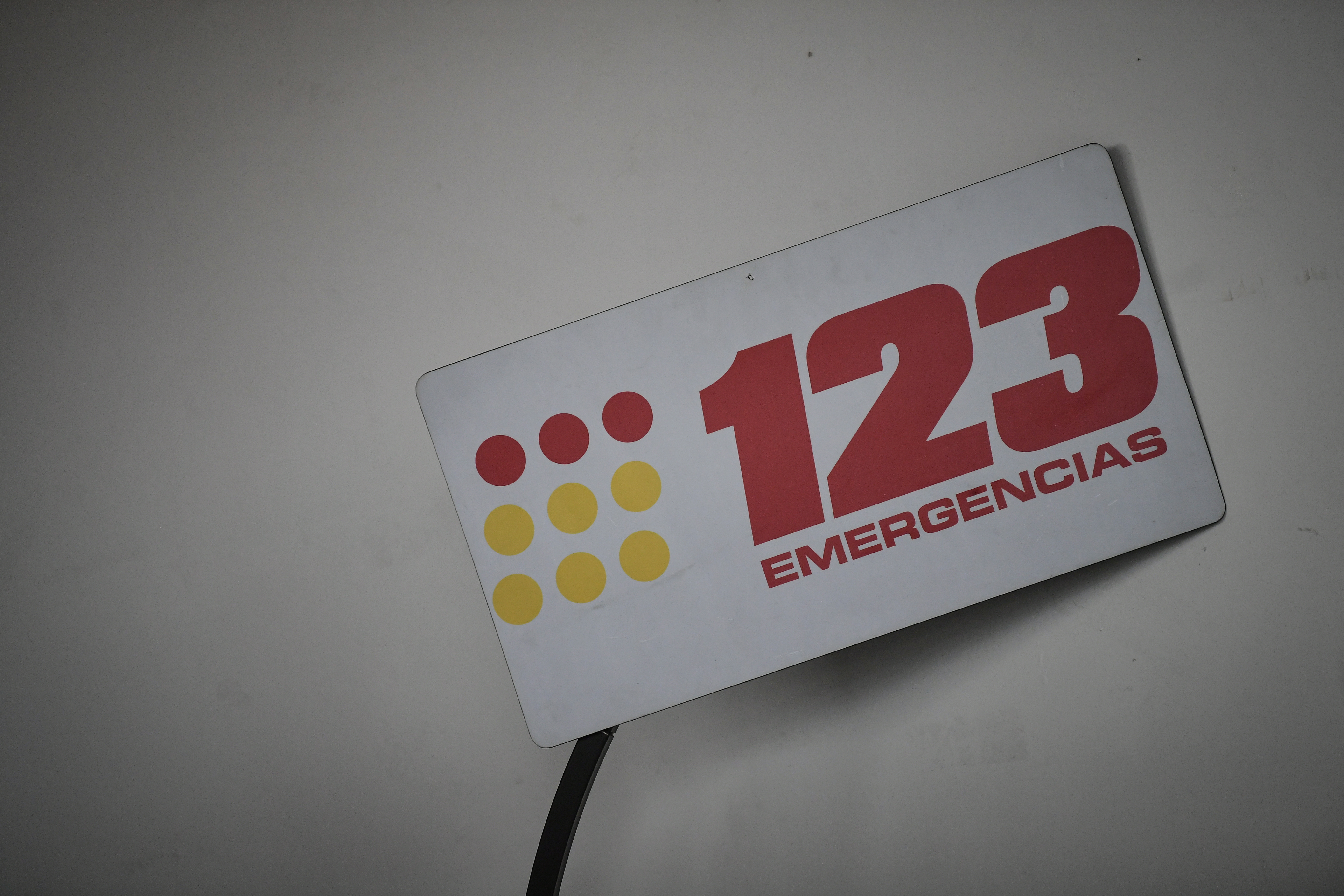 Esta es la multa que deben pagar quienes realizan bromas a la Línea 123