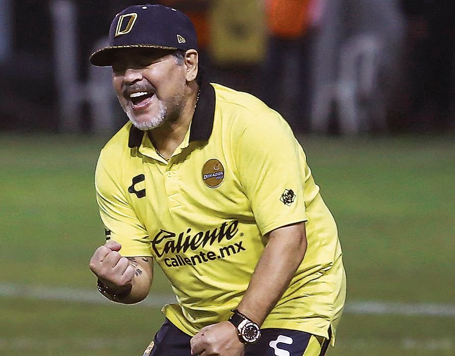 Maradona seguirá como técnico de Dorados de Sinaloa