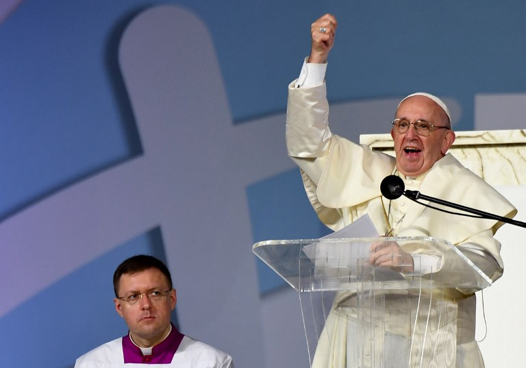 El papa Francisco durante una de las misas que ofreció en Panamá, en la JMJ. / AFP
