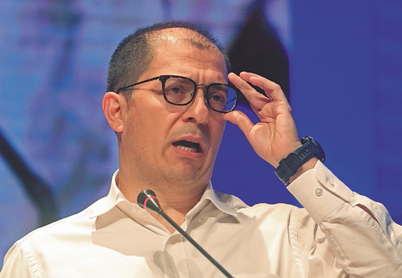 Un fiscal general en campaña política