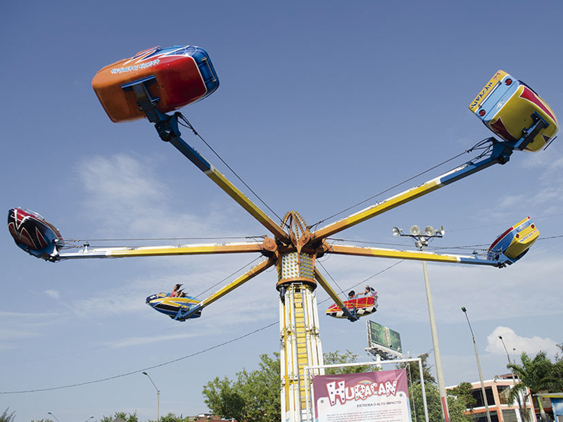 Falla mecánica en parque de diversiones de Cali dejó siete heridos