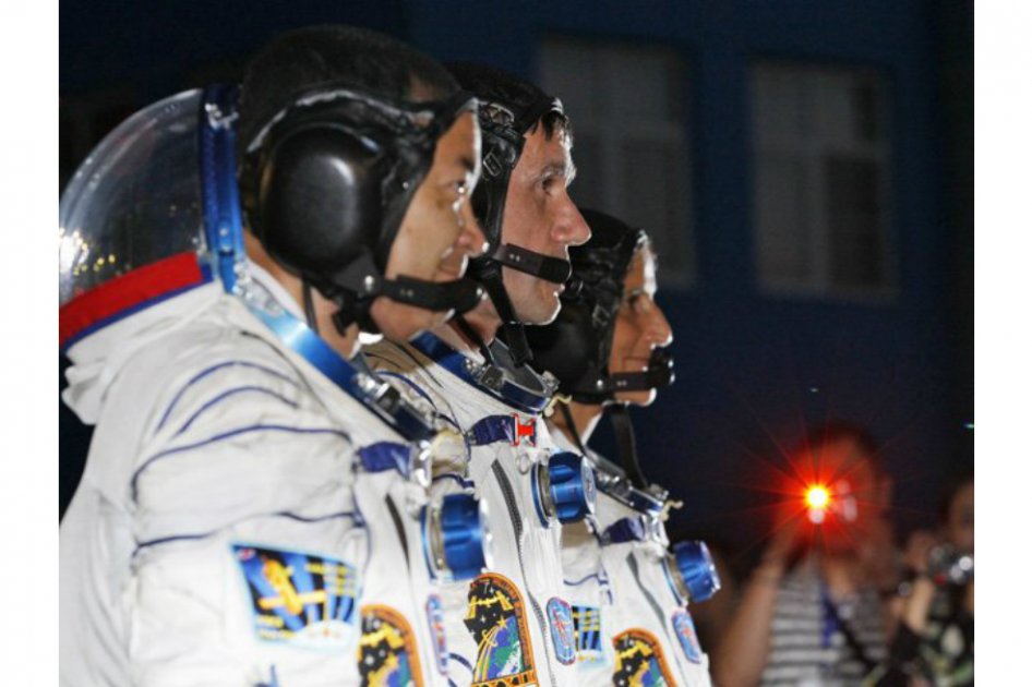 Agencia Espacial Europea busca socios privados para explorar la Luna y Marte