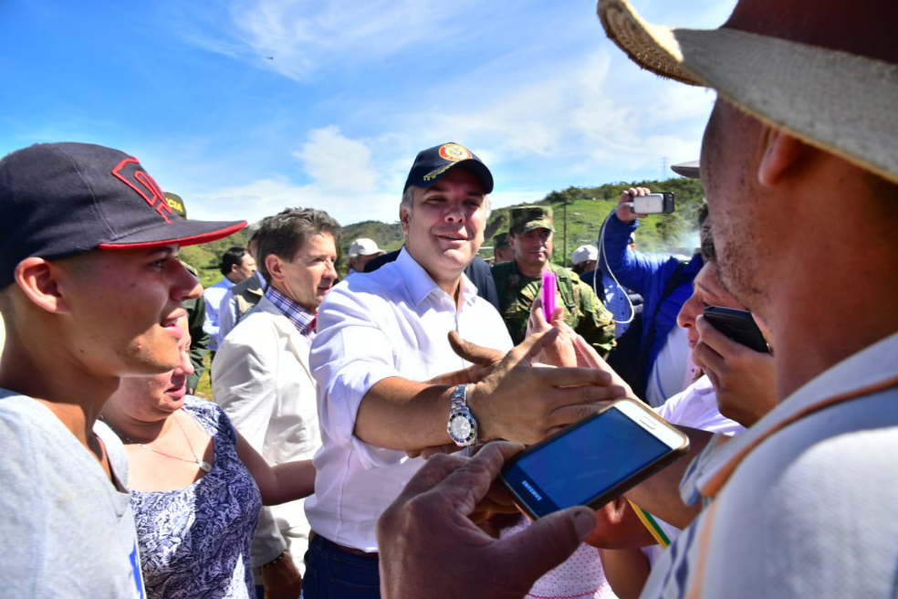 “Construyendo país”: los consejos comunitarios de Iván Duque