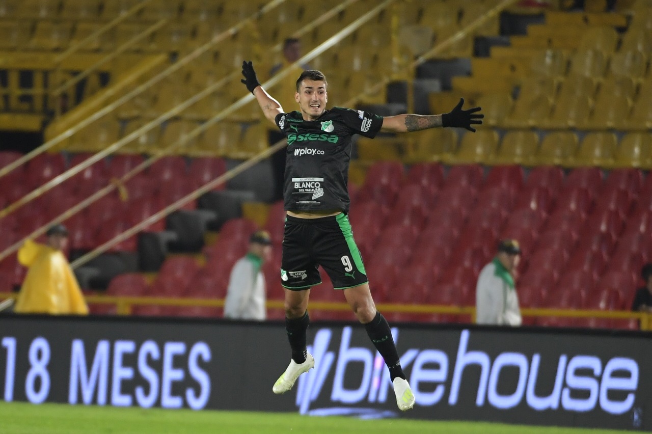 Con un nuevo doblete de Juan Dinneno, Cali venció a Santa Fe en El Campín