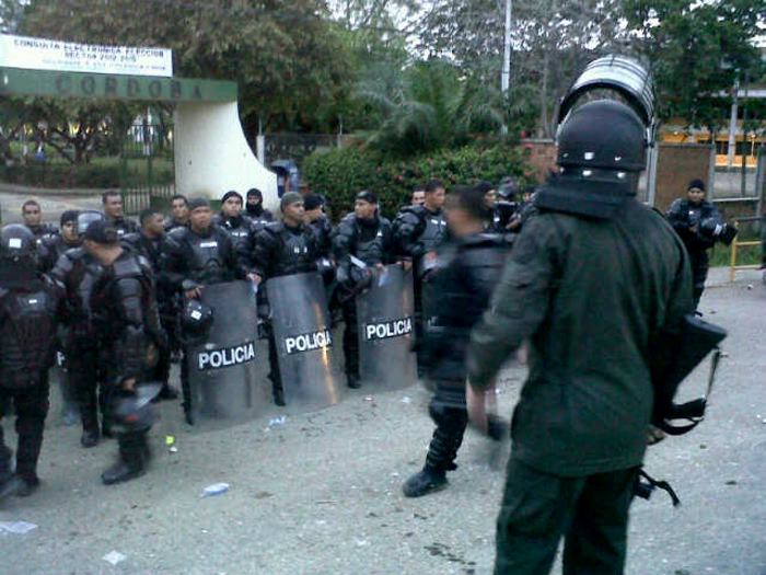 Anuncian sanción contra militar que suspendió actividades en U. de Córdoba