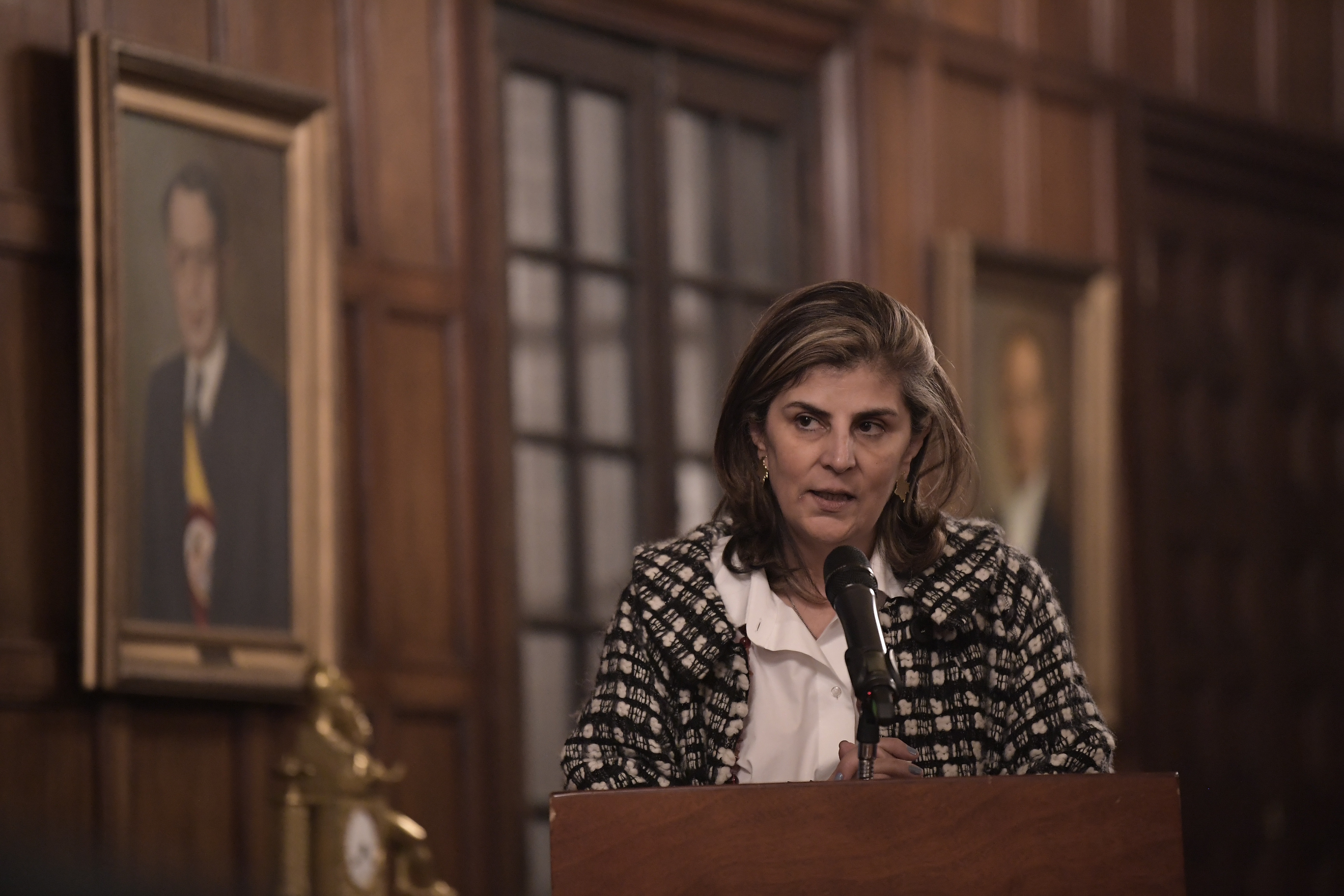 Colombia postula a Laura Gil como secretaria general adjunta de la OEA