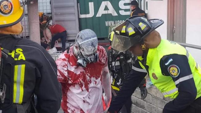 Derrame de material peligroso causó emergencia en La Estrella, Antioquia