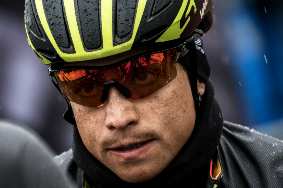 Chaves y Henao pierden segundos en la general tras la tercera etapa de la París Niza