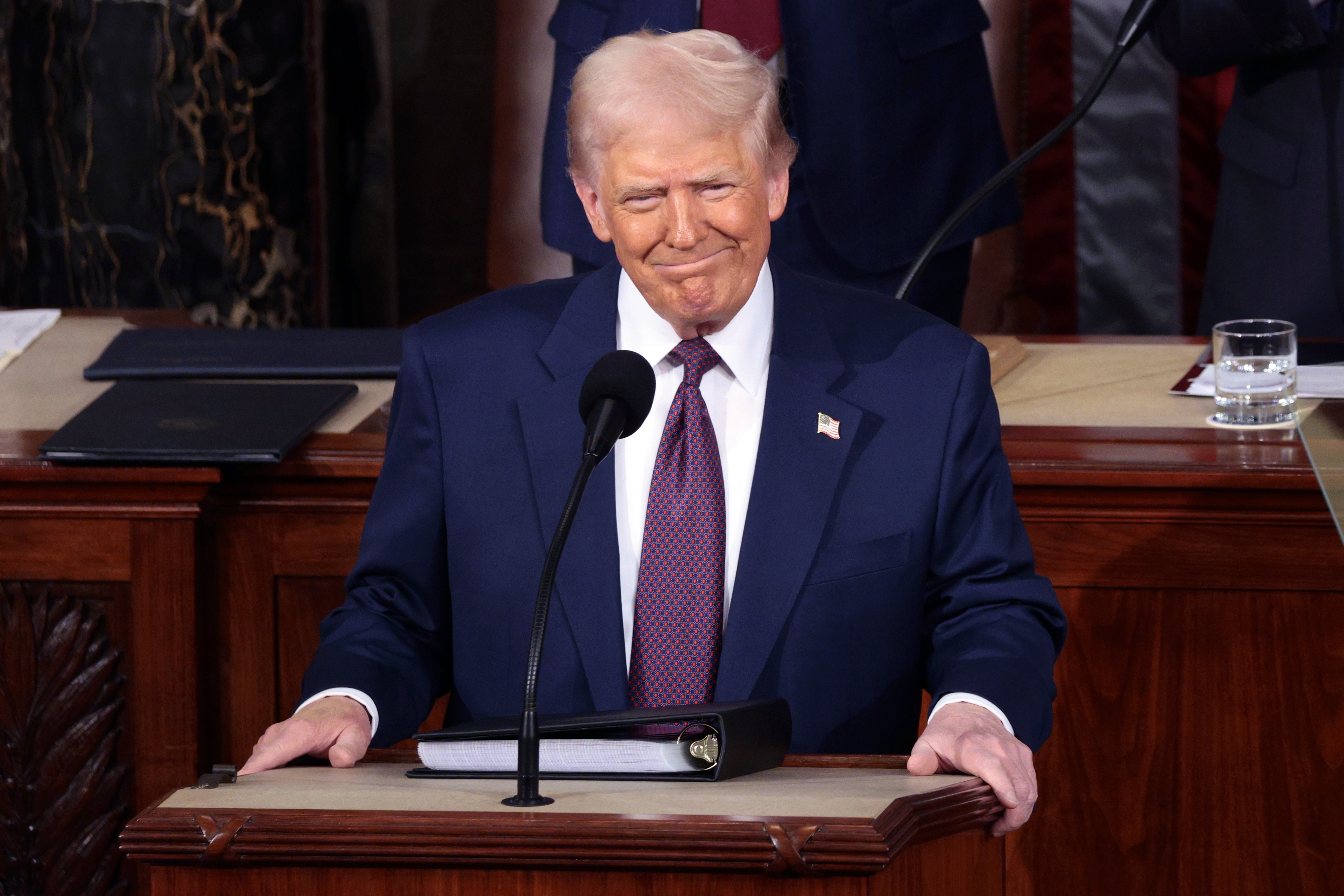 WASHINGTON (United States), 05/03/2025.- US President Donald Trump ahead of addressing a joint session of the United States Congress in the House Chamber of the US Capitol in Washington, DC, USA, 04 March 2025 (Estados Unidos) EFE/EPA/SHAWN THEW