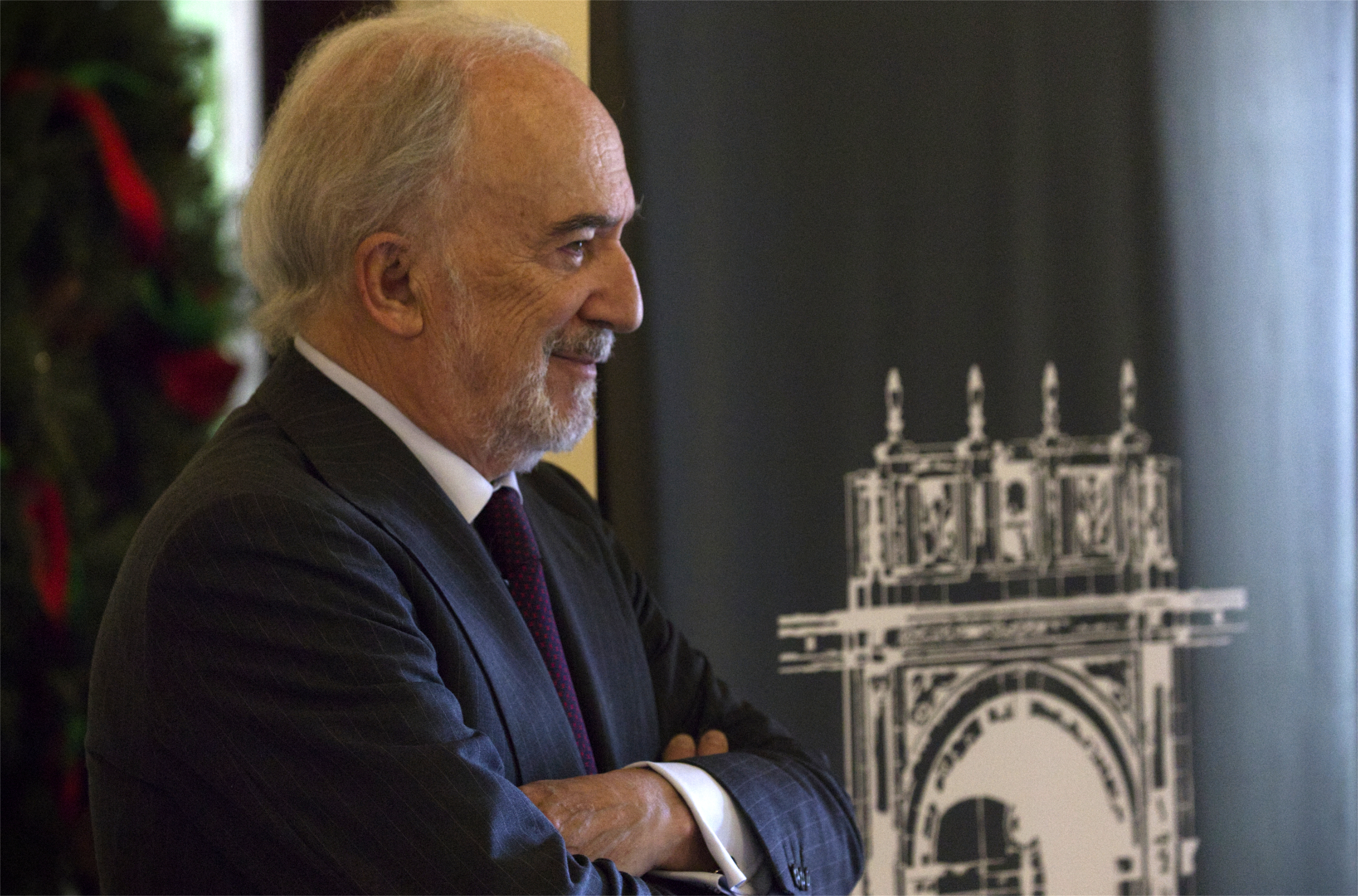 Director de la RAE resalta el oficio de los escritores por ser uno “oneroso y difícil”
